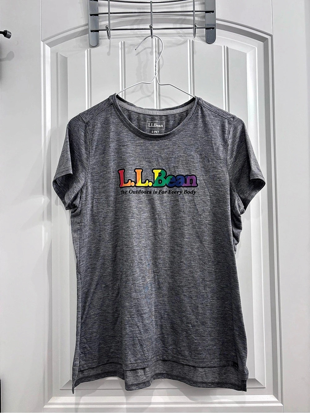 L.L.Bean The Outdoors Is for Every Body Graphic Tee Gray Small